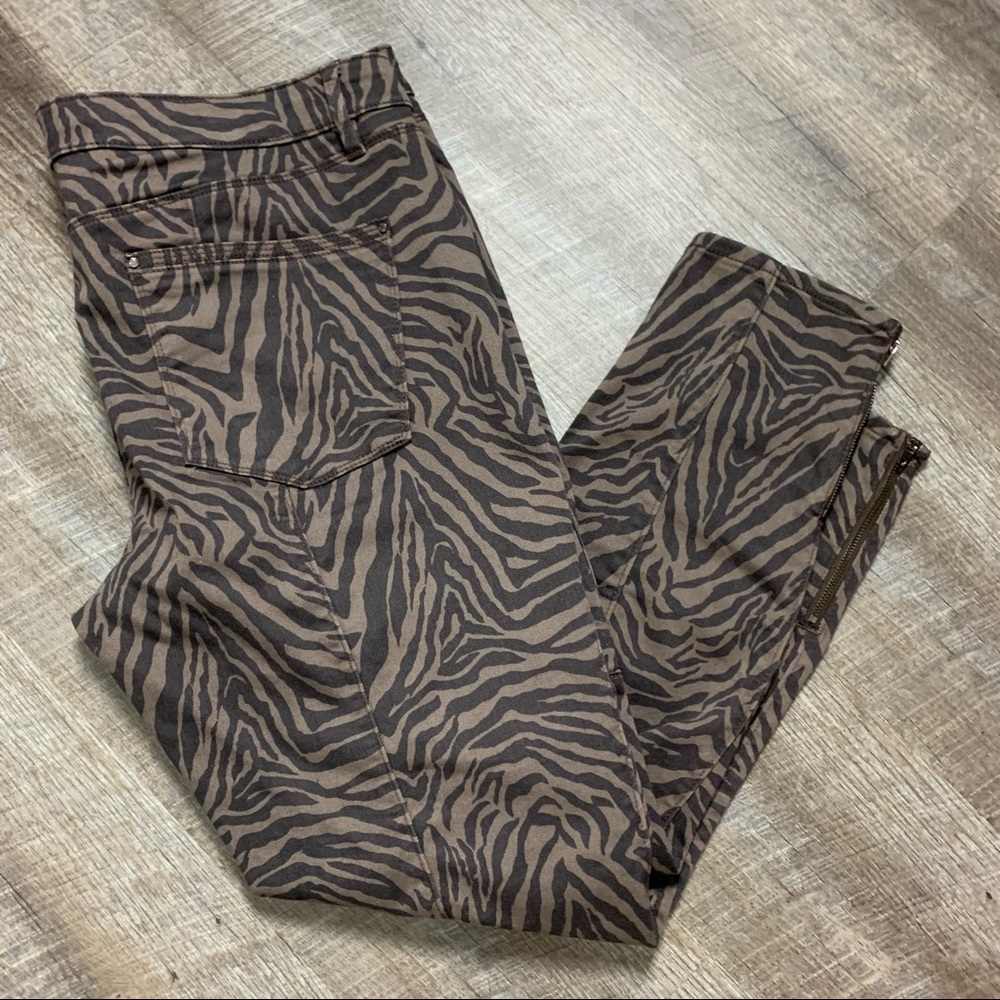 Chico’s Skinny Crop Pants 16L Brown Tiger Print